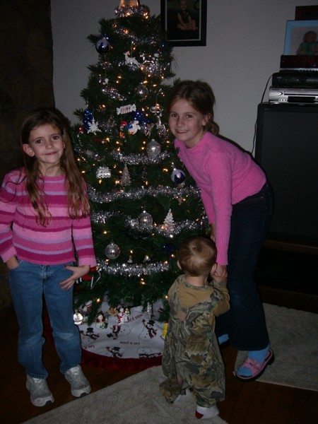 Kids and tree.JPG